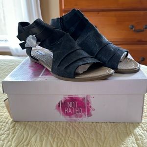 Brand new black metallic sandal